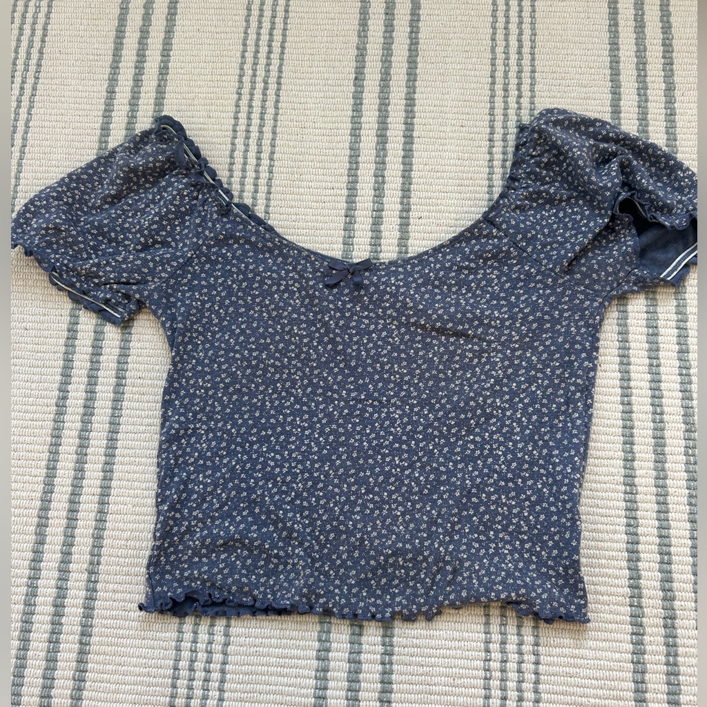 American Eagle Floral Coquette Ruffle Puff Sleeve Top